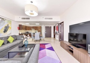 Standard One Bedroom Apartment Near WTC Metro