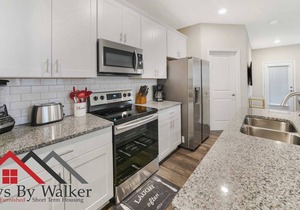 StaysByWalker 2BR TownHome | King Beds/Fenced Yard