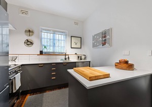 Step Back into Style ~ 2Bed/1Bath/1Car ~ New Farm