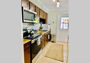 Steps to the Beach - Naples-Beachhouse 3BR2BA - Pet friendly