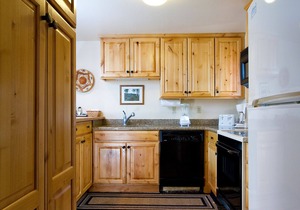 STH26 | Large Private Deck | Beautiful Views | Ski In/Out