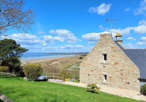 Stone House in Brittany with Sea Views