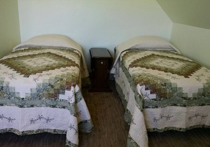 Stone Turtle Lodges has 3 luxurious individual cabins 3 miles north of Cortez.