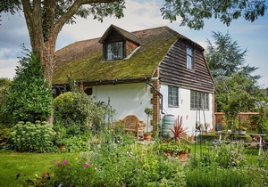 Strawberry Cottage B&B