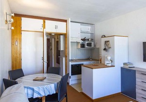 Studio 4 pers, pied des pistes, balcon, kitchenette équipée, Gourette - FR-1-400-46