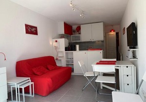 Studio Cabine Rénové à 250m de la Plage de Mèze - Climatisé, Jardin, Parking Privé - FR-1-604-15