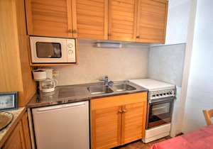 Studio cosy à Morzine, proche centre, pieds des pistes, parking couvert, animaux admis - FR-1-524-84
