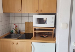 Studio flat with balcony and sea view Sutivan, Brač (AS-5629-a)