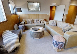 Studio Loft 9-1 - A well appointed self contained studio loft apartment