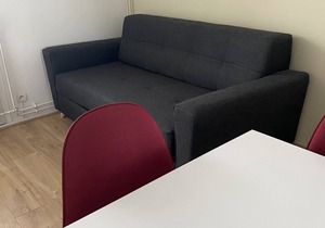 Studio with balcony and parking in quiet residence