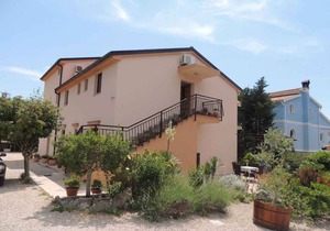 Studio with balcony and internet