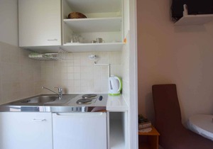 Studio with balcony and air conditioning