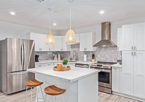 Stunning Backyard -Mini Golf & Heated Pool! 5 Mins to Old Town Scottsdale!
