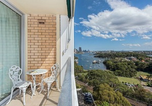 Stunning Harbour View Home!