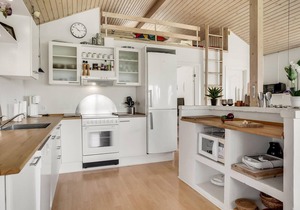 Stunning home in Løgstør with WiFi