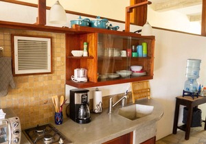 Stunning Studio Suite - AC, Walk to Town and Beach