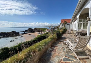 Stunning views from one of the best located cottages in Devon