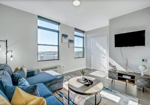 Stylish 1br Unit. Parking. Easy Ride to NYC