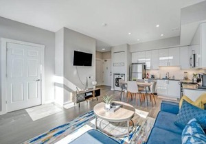 Stylish 1br Unit. Parking. Easy Ride to NYC