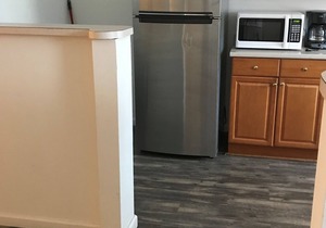 Stylish 2BR Retreat Steps from Thayer gate FREE private parking/WiFi