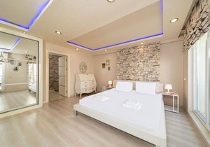 Stylish Duplex with Garden and Gazebo in Muratpasa