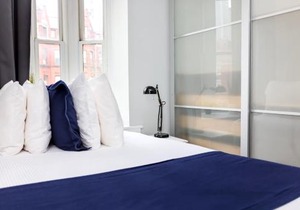 Stylish Studio on Newbury St #3