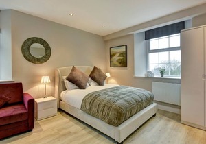 Suite 6 at 31 Meridian Suites- Hopewell