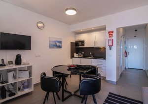 SUITE ON 7TH EXCELLENT BALCONY WITH THE BEST VIEW IN TOWN - 1Br