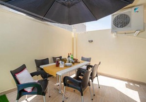 Summer Breeze 3 Bedroom Family Maisonette with sunny terrace in Mellieha - by Getawaysmalta