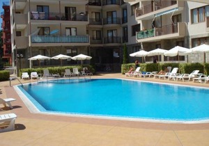 Summer Breeze Apartments