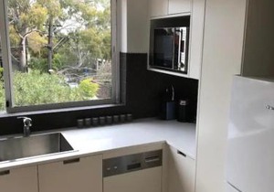 Sun-Drenched 1 Bed Studio Apartment In Newtown