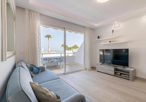 Sun View Apartament - Island Village Heights
