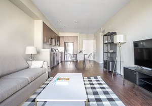 Sunlit Mountain View 2BR w/Pool, Gym, BBQ, by Blueground