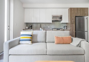 Sunny Mountain View Studio w/Gym & W/D, near 280 & 101, by Blueground