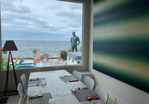 Sunsets on the Bay: Luxe 6-BR in Best Pines Location