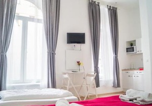 Superb 3 Apt Complex for 9P near Wiener Stadthalle