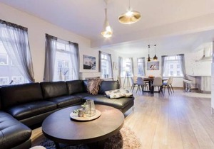Superb central location, no car needed - Spacious