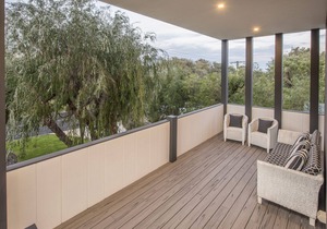 Superb Dual Keyed Home with Stunning Ocean Views just 300 Metres to Beach