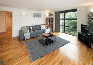 Superfast Broadband 2BD City Flat Farringdon