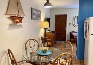 Surf Road Cottage Unit 1 - at the beach