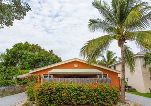 Surf Road Duplex Cottage - at the beach