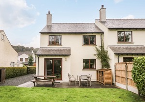 SWALLOWDALE, pet friendly, with open fire in Torver