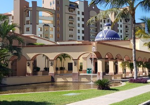 Take a deep calming breath and feel the warmth envelop you at Villa Del Palmar
