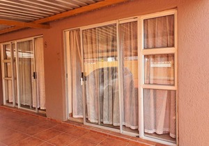 Tenacity Mafikeng Guesthouse - 7