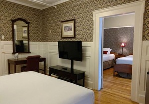 Thayers Inn