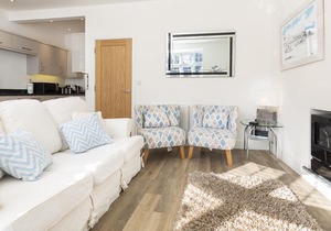 The Apartment, Newcomen Road