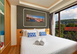 The Aristo Beach by Holy Cow, studio, mountain view