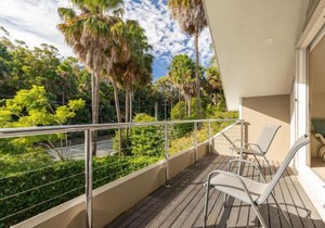The Beach House at Lizzie