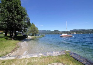 The Beach Indipendent Apartment View Lake!