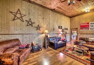 The Bovard Lodge Rustic Cabin Near Ohio River!